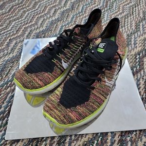 Nike Free Rn Flyknit 2017 athletic shoes.